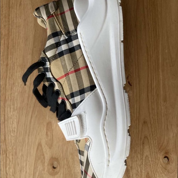 Burberry vintage shoes - Picture 5 of 6